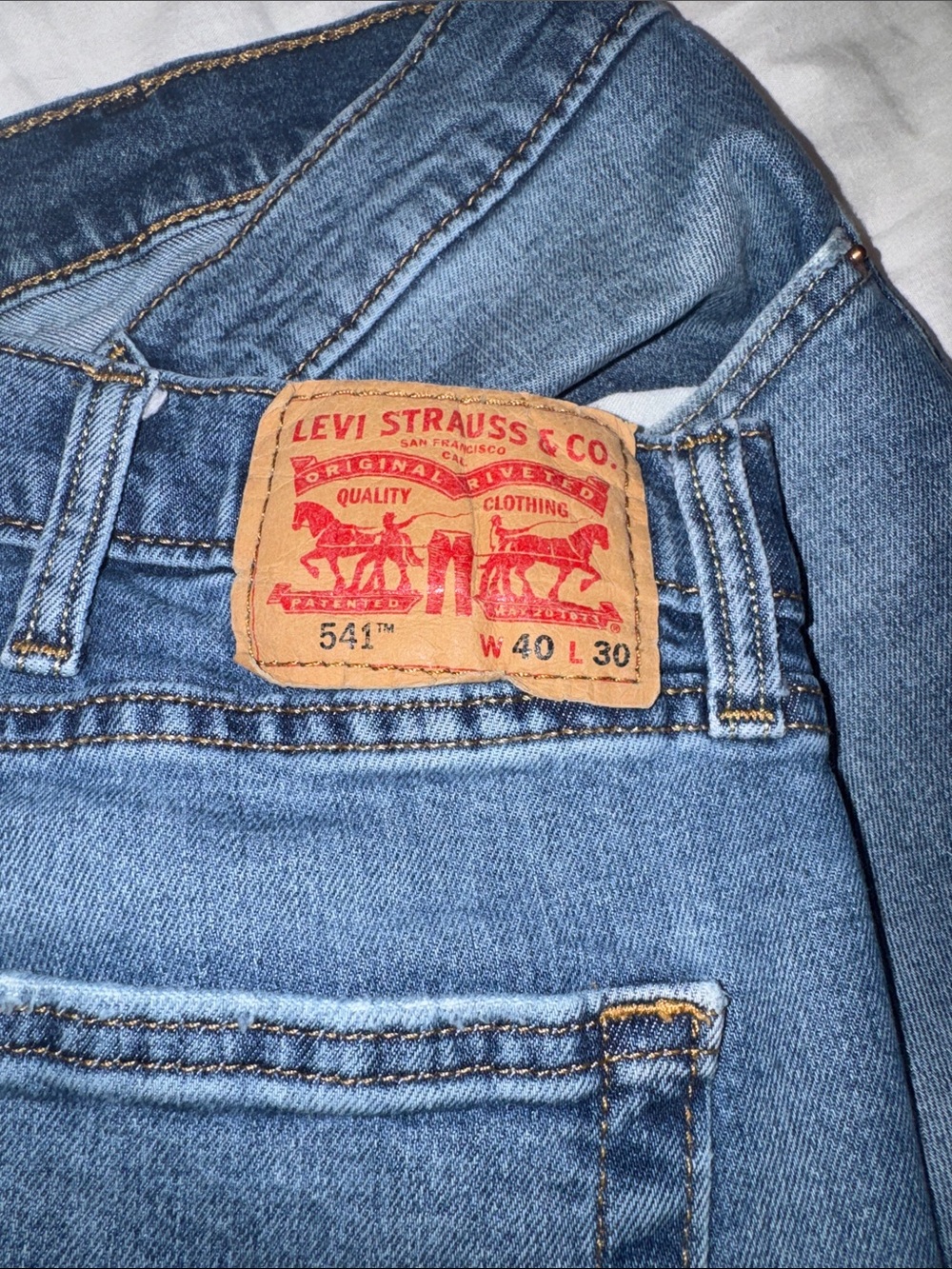 Levi's Men Jeans Relaxed Blue with Tan Patch